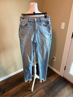 Light Blue Women’s High-Rise Jeans American eagle mom jeans